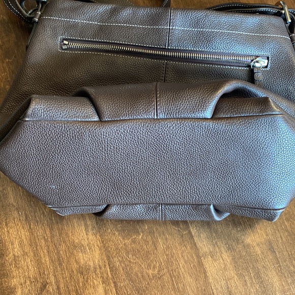 Coach Leather Bag with Adjustable Strap - Picture 12 of 13